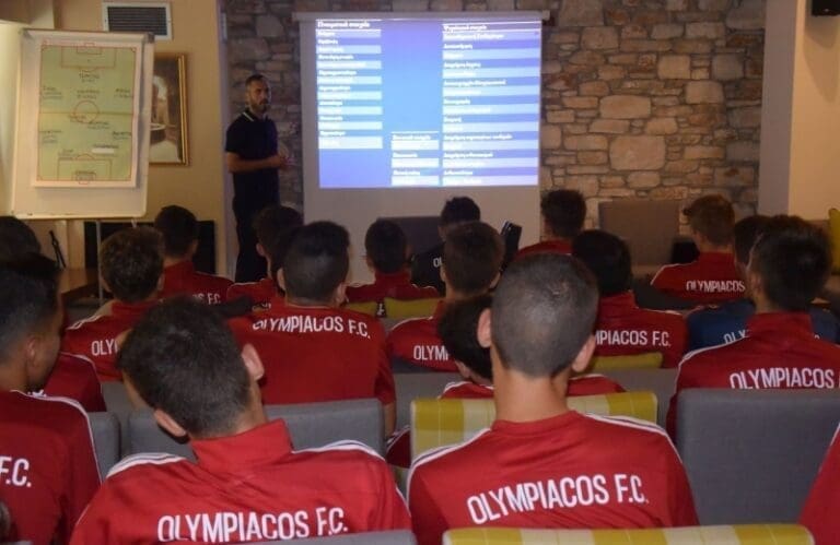 Μια τυπική μέρα στην προετοιμασία της U20 και της U17 του Ολυμπιακού!