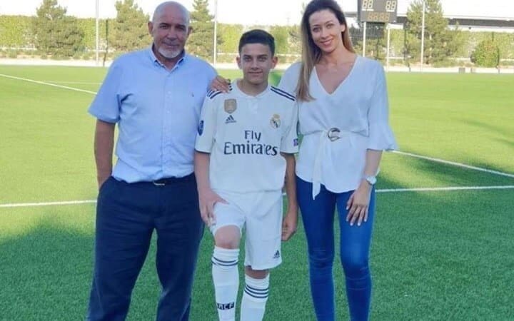 Συγκίνησε για τον πατέρα του ο 13χρονος γιος του Ρέγιες! (vid)