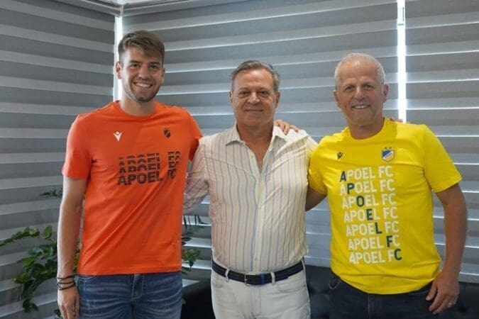 Έγινε… Κύπριος και επίσημα ο Αποστολάκης! (photo)
