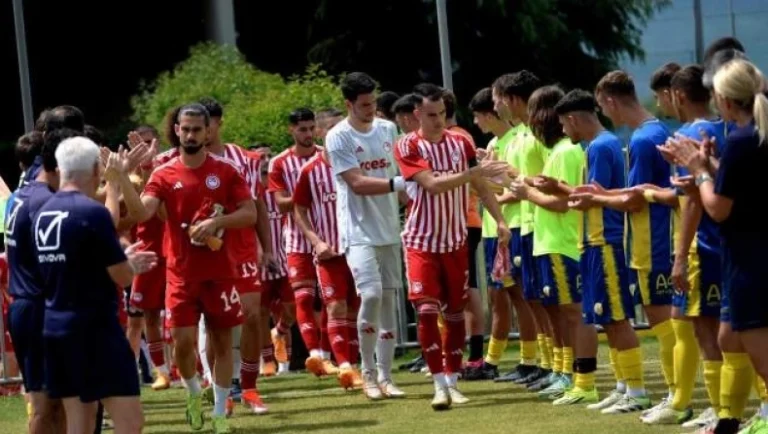 Και ο… Παναιτωλικός έκανε pasillo στους Πρωταθλητές Ευρώπης!