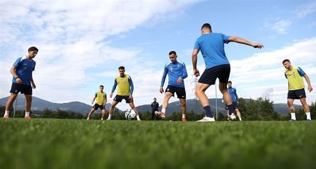 Προπόνηση για την Εθνική στο Stadion Grodig!