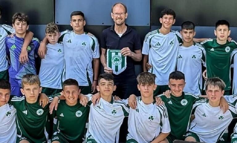 Η U13 του Παναθηναϊκού συνάντησε τον… κορυφαίο της “Πράσινης” ιστορίας!
