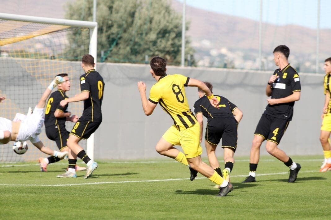 aek-aris19