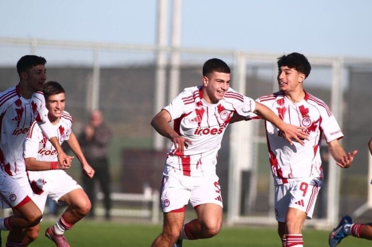 Επιβλητική εμφάνιση για την U15 του Ολυμπιακού στο ντέρμπι με την ΑΕΚ!