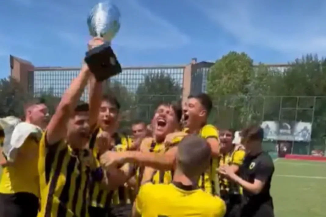 aek19